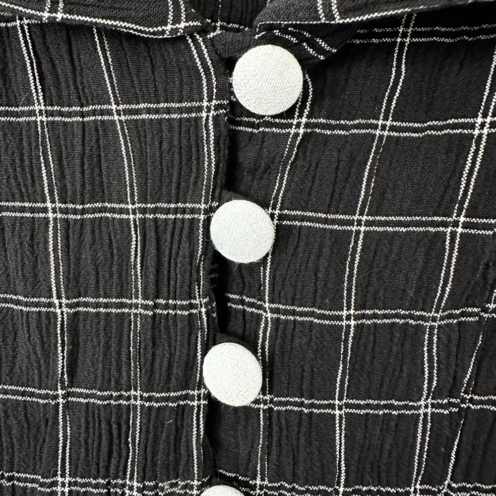 Dawn Joy Vintage 90s button Down Blouse - Picture 2 of 4